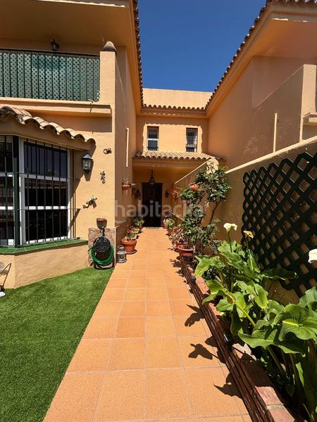 Foto 7f349d5d-7d01-40b7-895a-2f42d6ec2e0e. Chalet con parcheggio in Núcleo urbano Chiclana de la Frontera