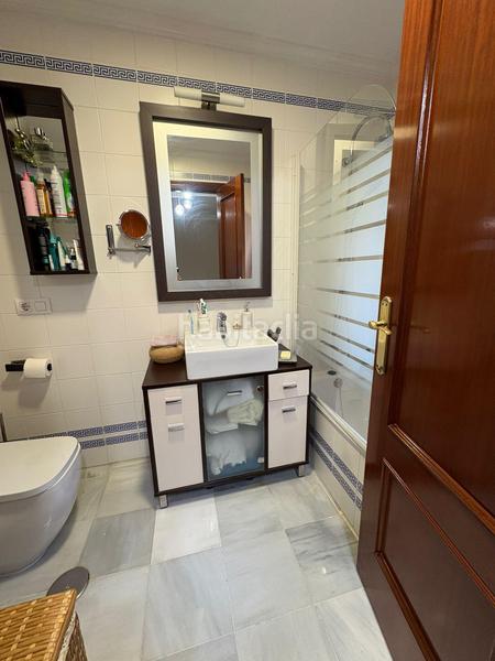 Foto 9b48ffbc-1c57-4bf3-b8bd-80b7cd674081. Chalet con parcheggio in Núcleo urbano Chiclana de la Frontera