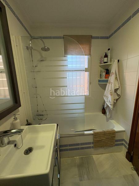 Foto a97fd295-bea7-4926-a354-47ad3fbf87dd. Chalet con parcheggio in Núcleo urbano Chiclana de la Frontera