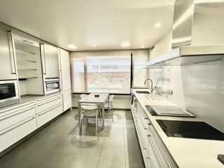Etagenwohnung in La Nova Esquerra de l´Eixample. Avinguda de roma  carrer tarragona
