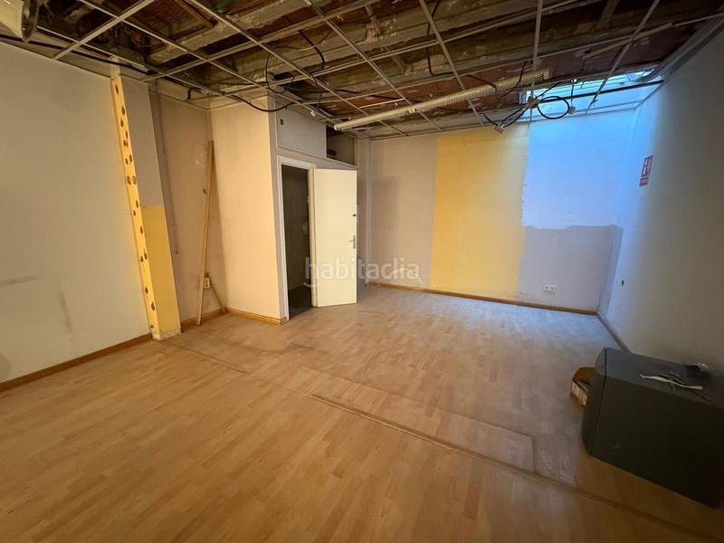 Foto c0487504-d5ef-48da-9acb-db11dcb8a794. Lloguer local comercial a Ca n'Oriac Sabadell