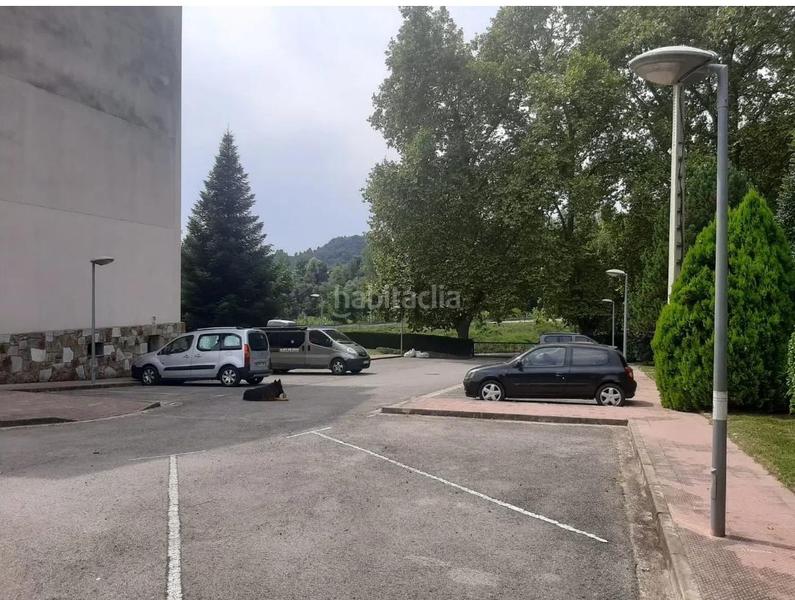 Foto a4ed2b5d-2d43-491a-af8c-938735a741f4. Dúplex amb calefacció aparcament a Berga