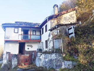 Casa aparellada a Zona Rural. A seis minutos de mieres