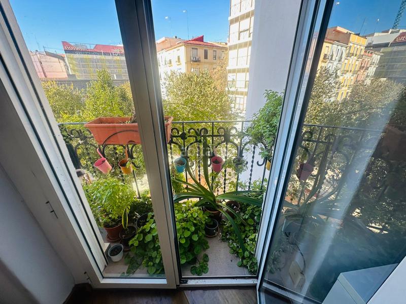Foto 2c2a72a2-02d7-4cb7-9e4c-6ea6816213f3. Piso próxima al mercado de rojas clemente en El Botànic Valencia