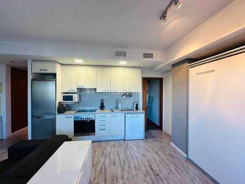 Foto 8b486e45-e716-42b1-a0f2-7d5f6310071b. Piso próximo a la parada de metro machado en Sant Llorenç - Zona Alfahuir Valencia