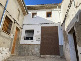 Doppelhaus in Castelló de Rugat. Cerca del ayuntamiento