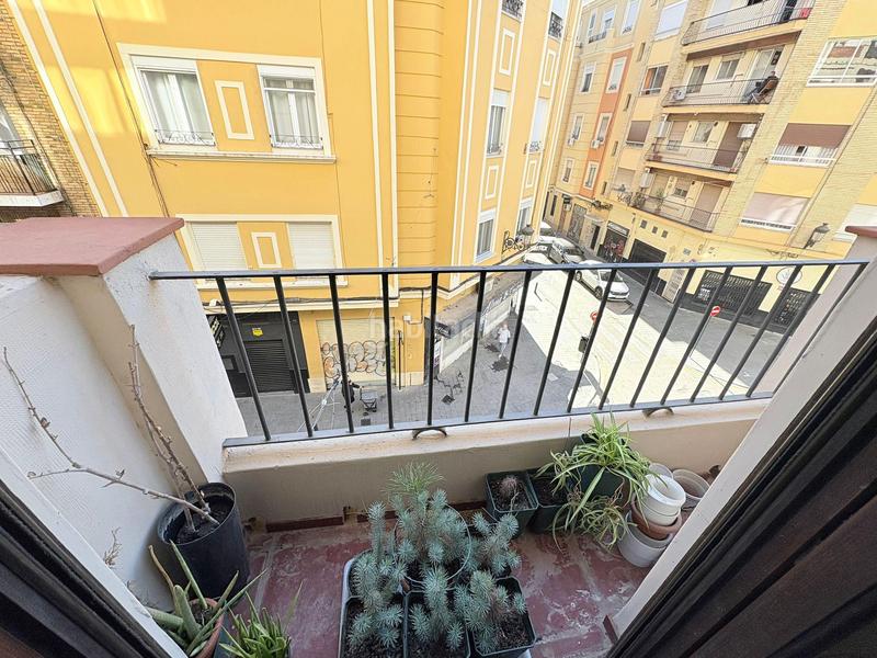 Foto b0433f1f-ee1f-4065-be30-74019c2f1374. Flat in Russafa Valencia