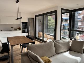 Dúplex a Centre. Junto a rambla, dúplex de diseño con parquing doble