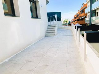 Planta baja en Santa Maria-l´Eixample-Sud Sumella. Junto al centro y a escasos minutos de la playa.