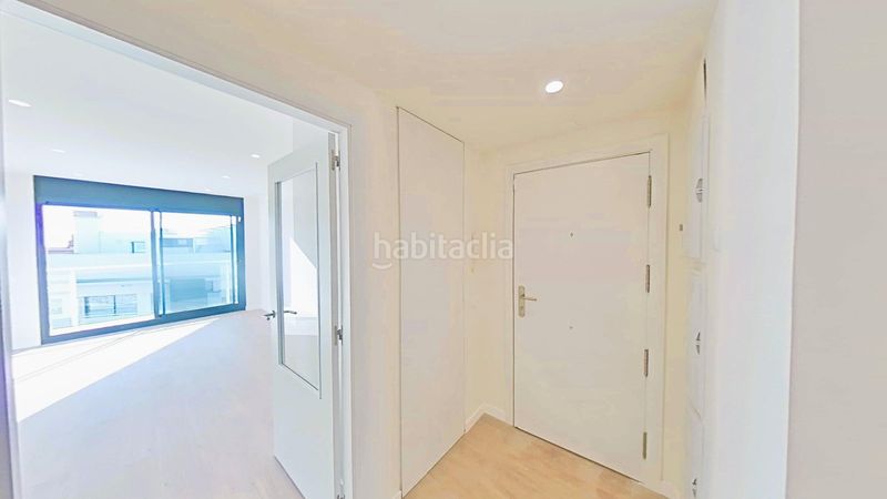 Foto 00b49257-b436-4e9f-b7bb-89c3b747b969. Àtic amb calefacció aparcament piscina a Santa Maria-l´Eixample-Sud Sumella Cubelles