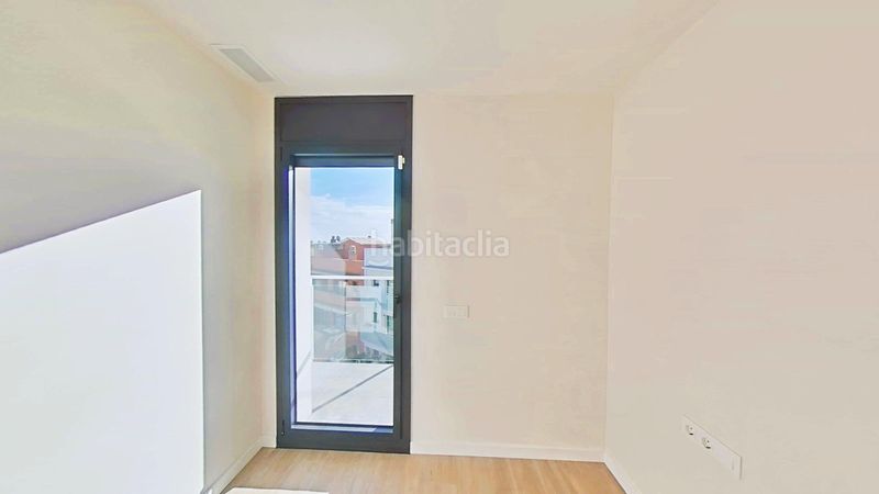 Foto 405dc7e2-a570-4a83-b416-47f5152f7f26. Àtic amb calefacció aparcament piscina a Santa Maria-l´Eixample-Sud Sumella Cubelles