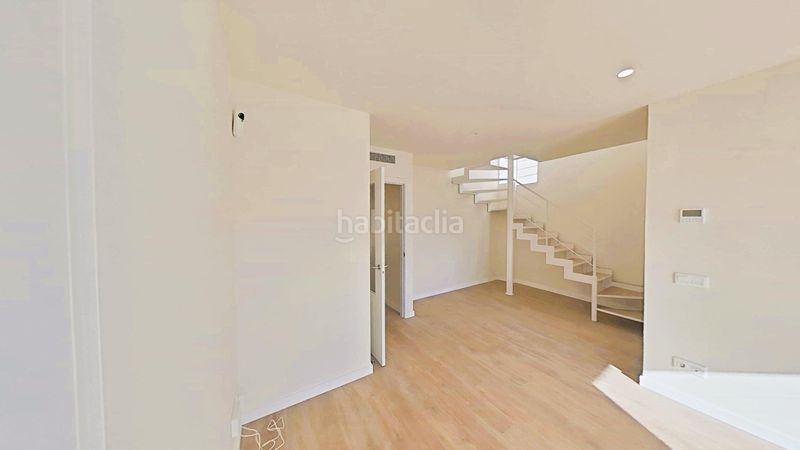 Foto 5ba23c92-83ea-4c1e-901a-f39a237c00fa. Àtic amb calefacció aparcament piscina a Santa Maria-l´Eixample-Sud Sumella Cubelles