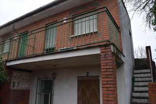 Casa bifamiliare in Escalona. Casa pareada de 2 palntas con 3 habitaciones y 1 baño