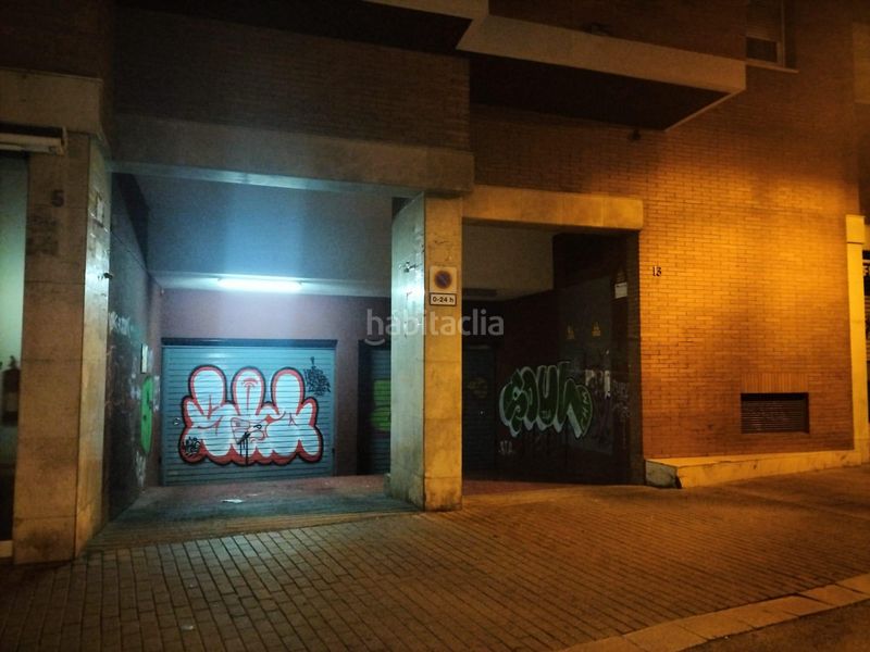 Foto dd6f7628-1fca-486d-9b74-c0d077bce919. Aparcament cotxe a La Sagrera Barcelona