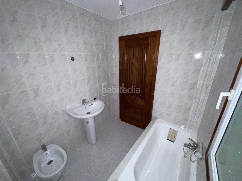 Foto de177448-c678-4038-9ec9-cc777a5f4202. Apartament amb calefacció a Zas