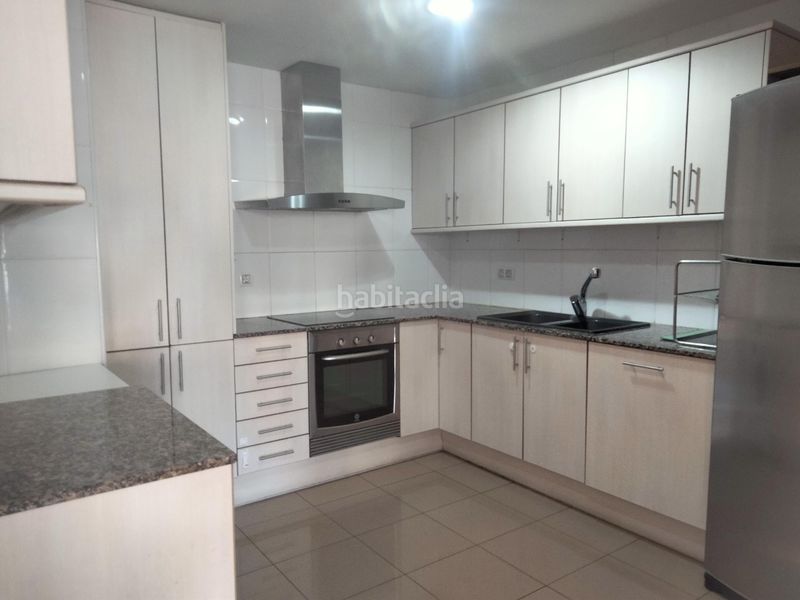 Foto 6da83969-3b99-492e-93b9-f1852ba08fab. Pis amb aparcament a Carmel Barcelona