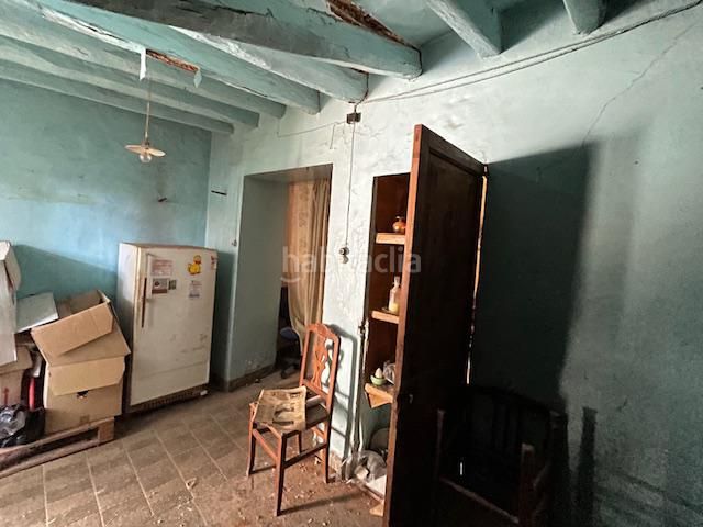 Foto bb641c41-7422-4c42-b085-79aa4fb7f9f2. Casa aparellada a Campos poble Campos