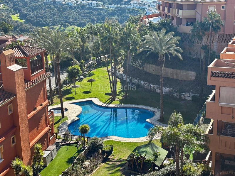 Foto 4e2370fc-1721-43d6-b573-5dd5a5206684. Pis amb aparcament piscina a Santa María Marbella