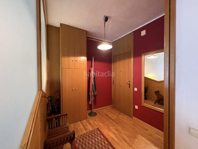 Foto c5dd52aa-d826-495e-b0fa-7745d6b103b4. Pis amb aparcament a Centre Sabadell