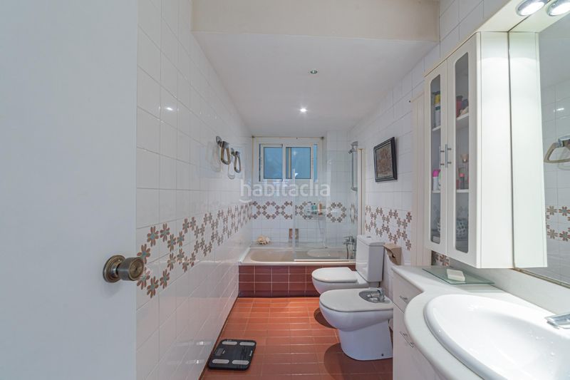 Foto f1c07c08-260b-4184-b195-cb0500a002c9. Pis amb piscina a Sant Ramon - Maternitat Barcelona