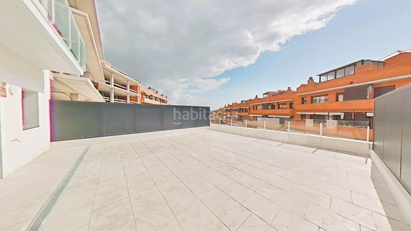 Foto e4fc2f92-a3ef-49e2-b545-fdb26debf6c0. Planta baixa amb calefacció aparcament piscina a Cubelles