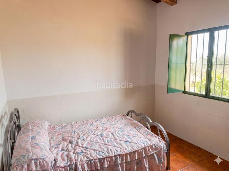 Foto fbb06d96-5496-4dc9-92f9-94a453100575. Masia amb aparcament piscina a Montánchez