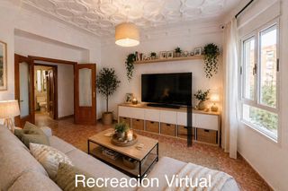 Pis a Mestalla. Próxima al palau de la música