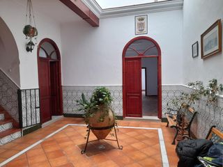 Towny house in Arcos de la Frontera. Situado muy cerca del restaurante el nuevo faro.