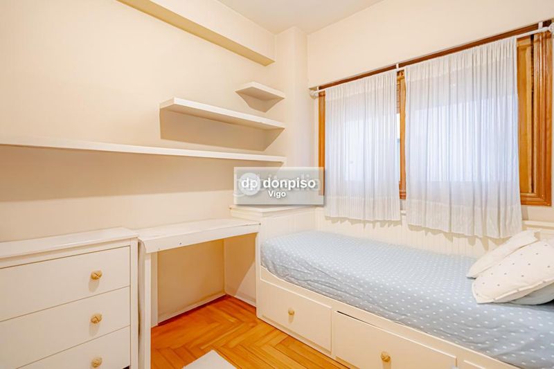 Foto 2a609c47-18a8-4b54-bfba-07d5c1aaa194. Apartament amb calefacció aparcament a Plaza España - Corte Inglés Vigo