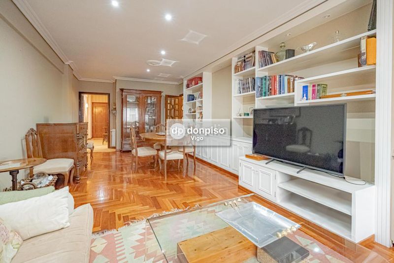 Foto 4d3c24ea-b73c-4982-96f5-0ac5c2affeb3. Apartament amb calefacció aparcament a Plaza España - Corte Inglés Vigo