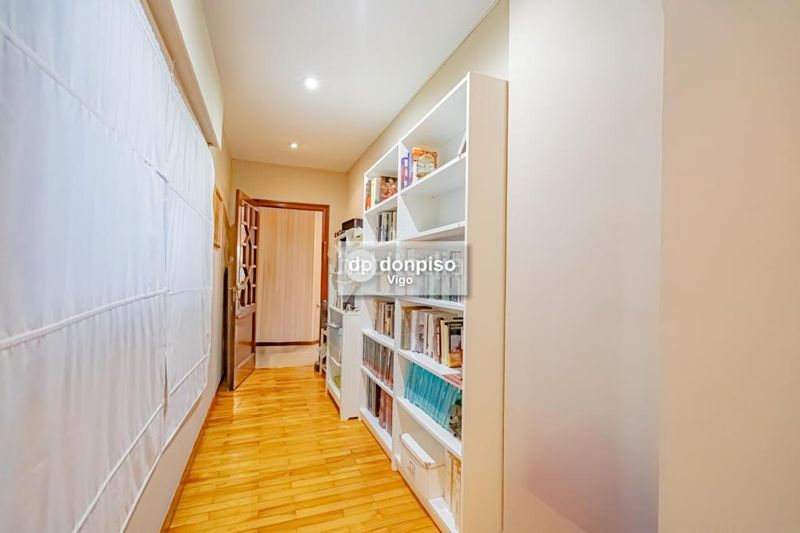 Foto 51366473-8925-4ef4-a2ed-76a526b2c0a4. Apartament amb calefacció aparcament a Plaza España - Corte Inglés Vigo