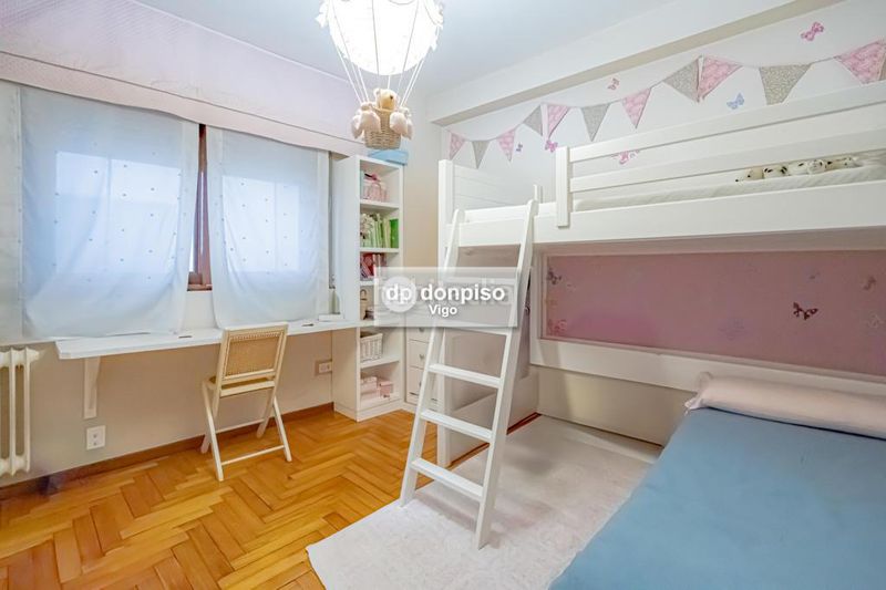 Foto 5e216833-0756-449d-b882-91e59f3de3ef. Apartament amb calefacció aparcament a Plaza España - Corte Inglés Vigo