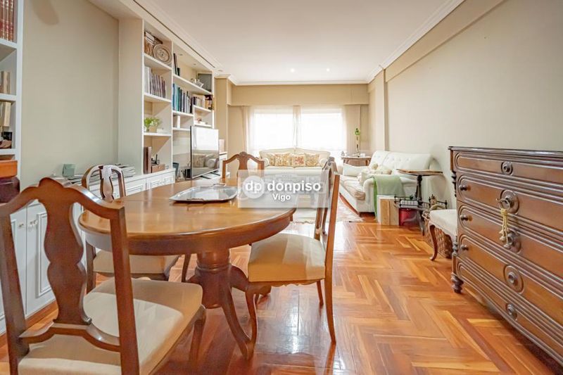 Foto 9655fad6-5c95-4b86-8f89-0869c633c960. Apartament amb calefacció aparcament a Plaza España - Corte Inglés Vigo