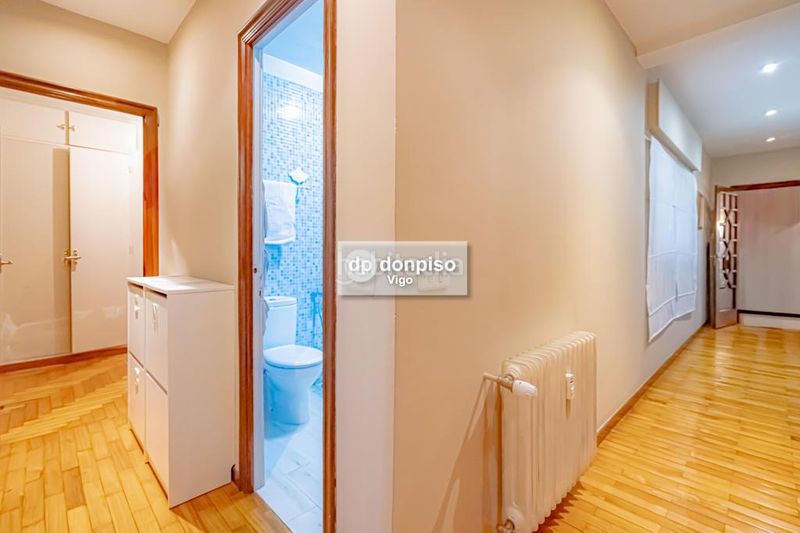 Foto d9fd4f23-d241-494a-9f99-8235f14c010c. Apartament amb calefacció aparcament a Plaza España - Corte Inglés Vigo