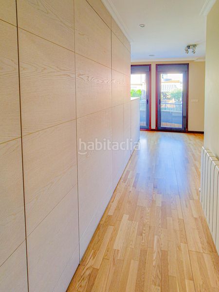 Foto 58f957d3-4ce1-4547-8c03-fb1053aec1df. Casa aparellada amb calefacció aparcament a Sardoma - Castrelos Vigo