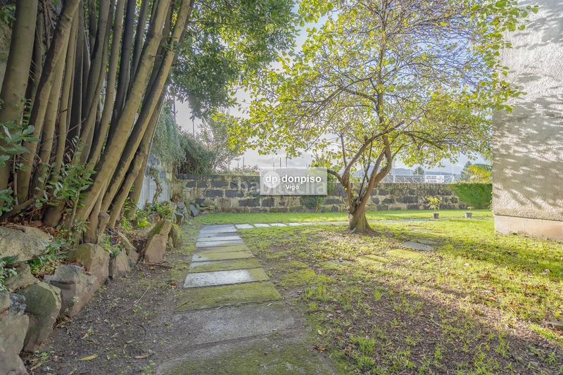 Foto f13eab35-c204-400b-b4c0-6f880e68a6a2. Xalet amb calefacció aparcament a A Salgueira - O Castaño Vigo