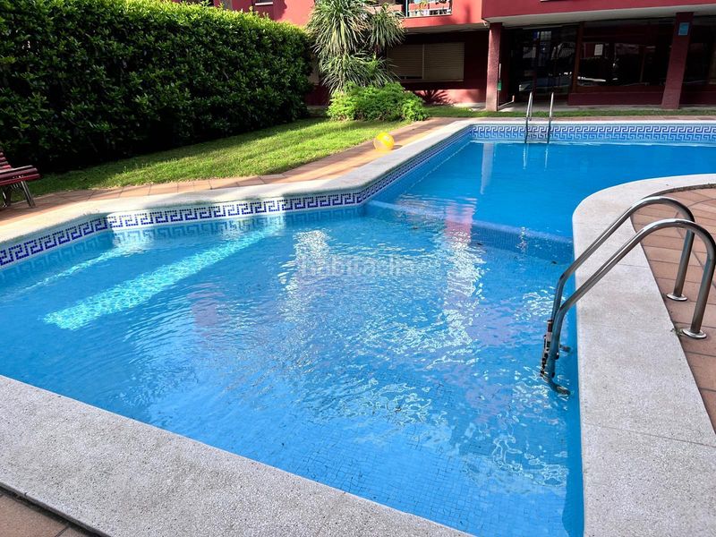 Foto 06f33f24-d17f-4bd0-96c4-c281b0589613. Pis amb piscina a Montmar Castelldefels
