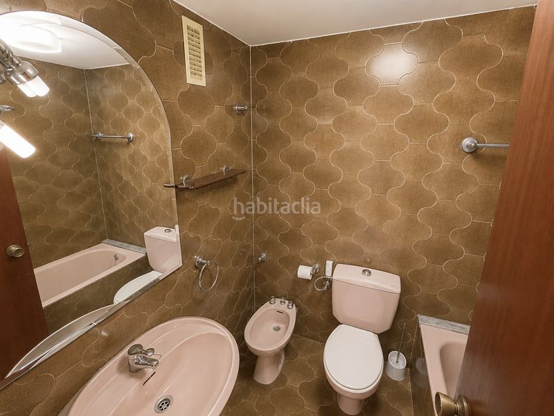 Foto c327e6c2-ea26-4d13-b72a-b5d202dbb72f. Pis amb piscina a Montmar Castelldefels