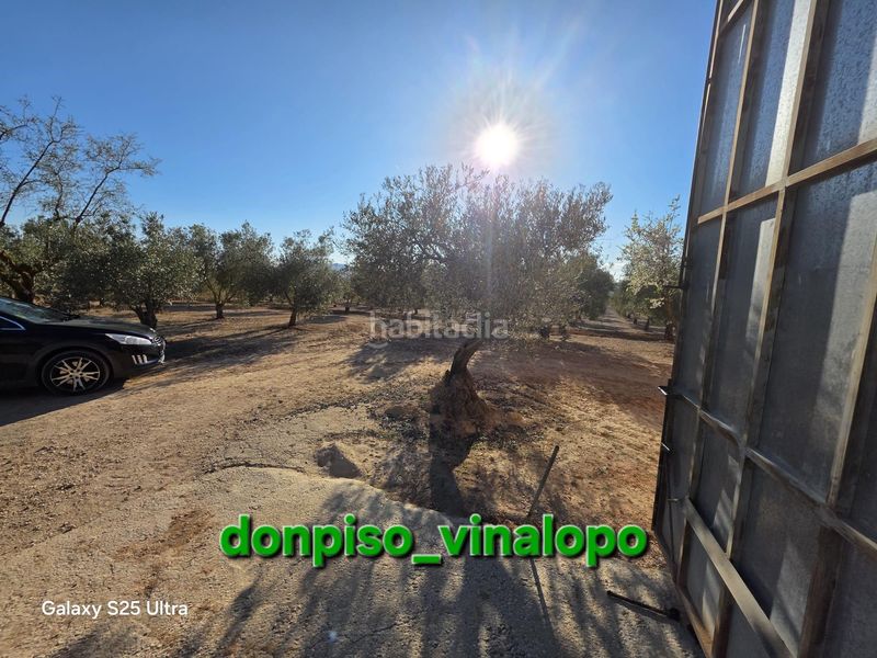 Foto 187a5161-3caa-40e7-a7af-237986b1a50e. Masia amb aparcament a Caudete