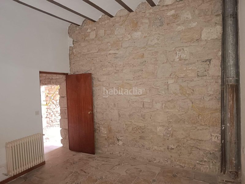 Foto 1ee68a1e-76c4-412f-9a73-e61c9b33d224. Casa aparellada amb calefacció aparcament a Baeza