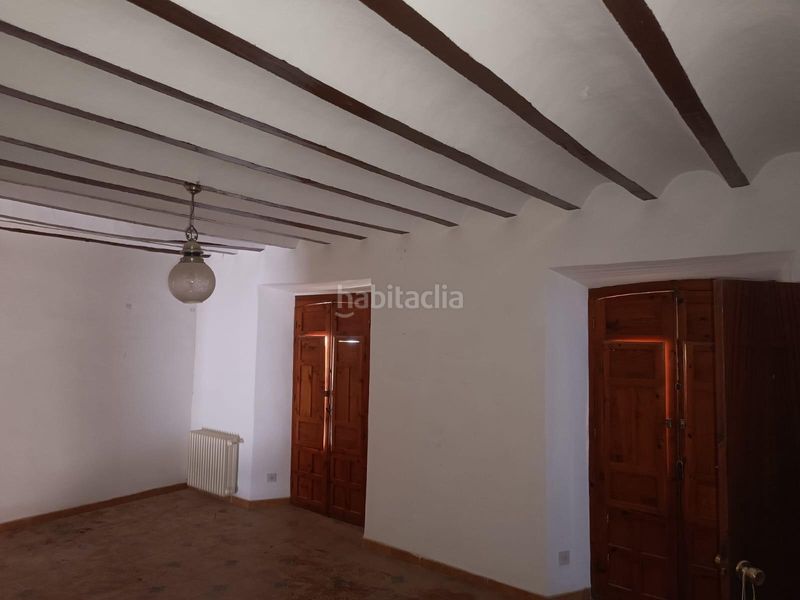 Foto 8a6f8dbd-d594-4dbf-a4e4-1ed5ff0e7b76. Casa aparellada amb calefacció aparcament a Baeza