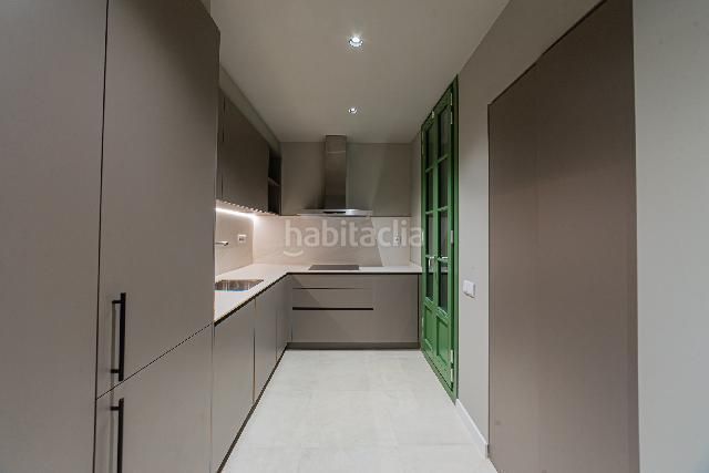 Foto 366b936f-7d8f-4140-9713-c2f8bd00a24b. Pis amb calefacció a Gòtic Barcelona