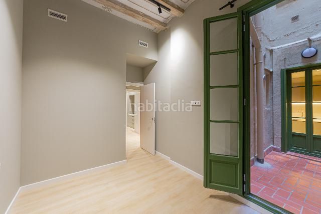 Foto 87847559-294f-4297-8f57-569c25c8a04e. Pis amb calefacció a Gòtic Barcelona