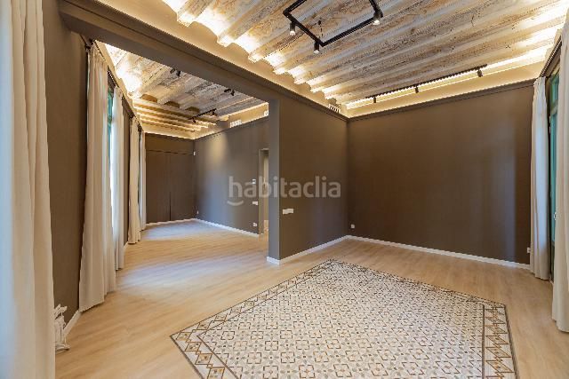 Foto aa74c68a-4644-4092-bfc3-3ea5fd0f87a5. Pis amb calefacció a Gòtic Barcelona