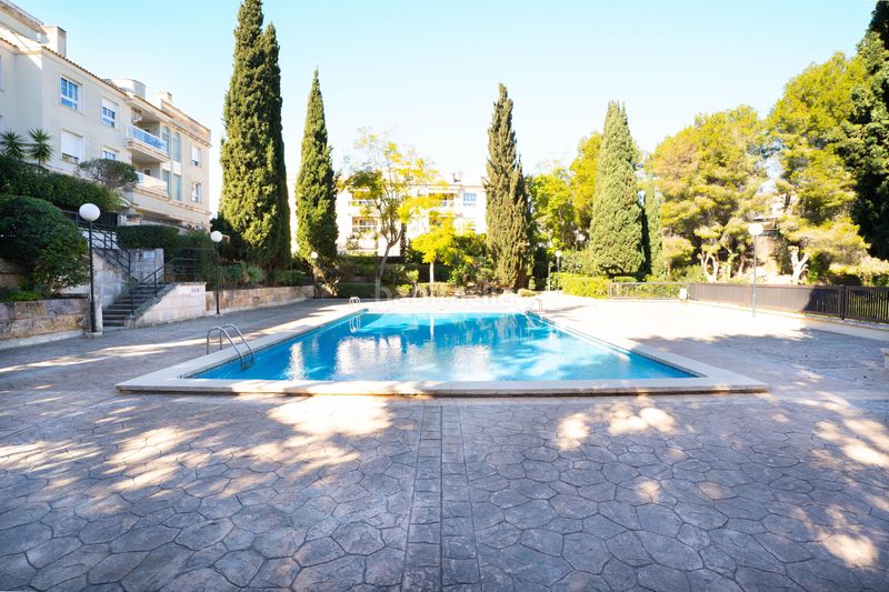 Foto 886621c2-4552-433d-aab5-5db70c987d30. Pis amb aparcament piscina a La Bonanova Palma de Mallorca