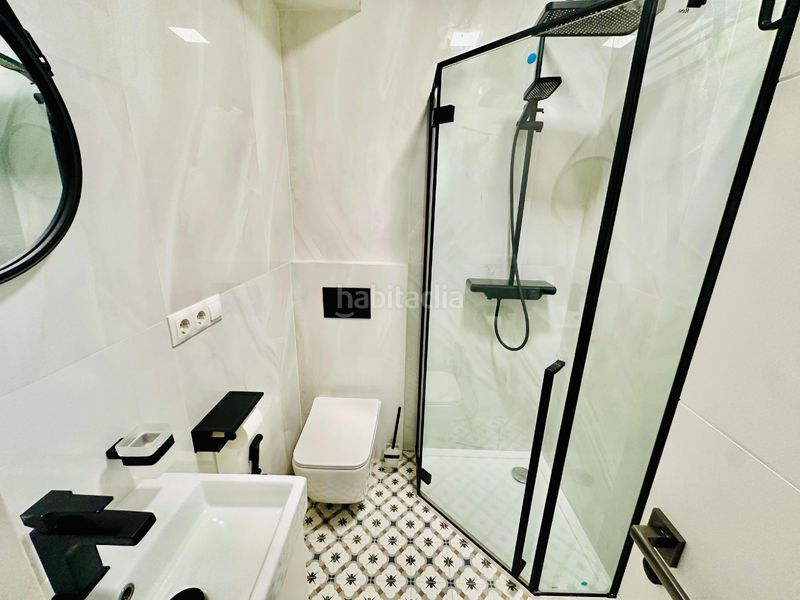 Foto b1eb8d16-75d1-4c13-ba65-5dda8be0f800. Pis a Ciutat Fallera Valencia