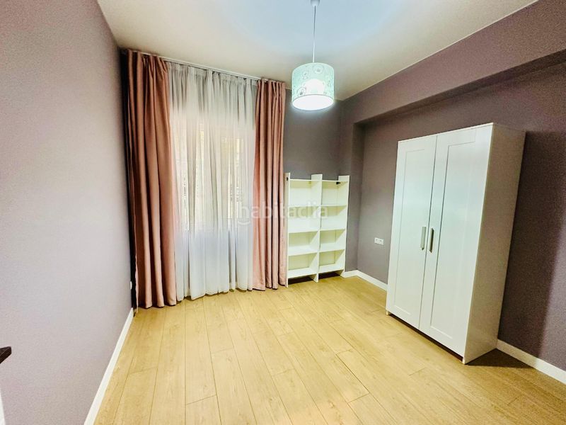 Foto c2e8b1d7-0fc8-4974-b4cb-12934ee47812. Pis a Ciutat Fallera Valencia