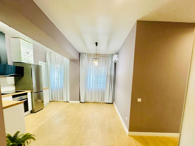 Foto d847e5a7-f42b-4bf3-98d6-aeca1c7bf3de. Pis a Ciutat Fallera Valencia