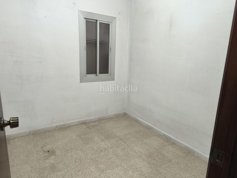 Foto 5365d31e-6f37-4bd6-bbc1-5f1785d9fee8. Planta baixa a El Camp de l´Arpa del Clot Barcelona