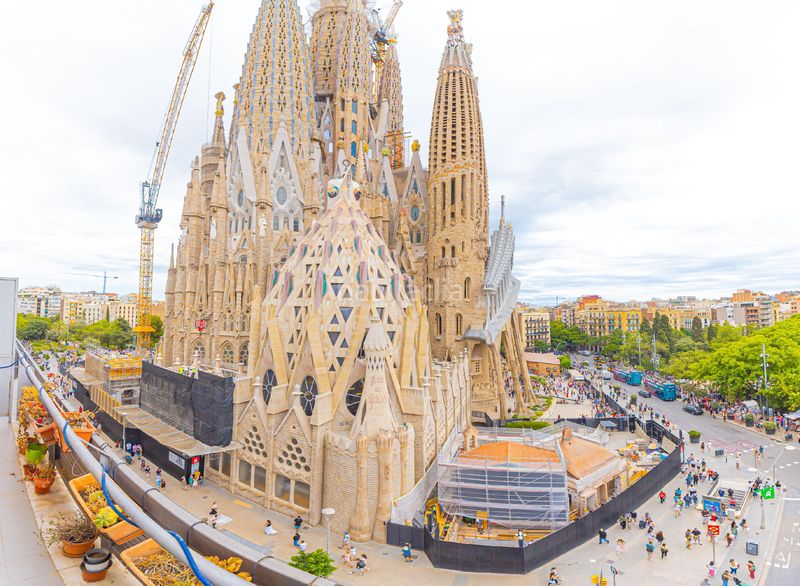 Foto b92df8ae-471d-4c38-a0a6-030b3a9bb100. Àtic amb calefacció aparcament a Sagrada Família Barcelona